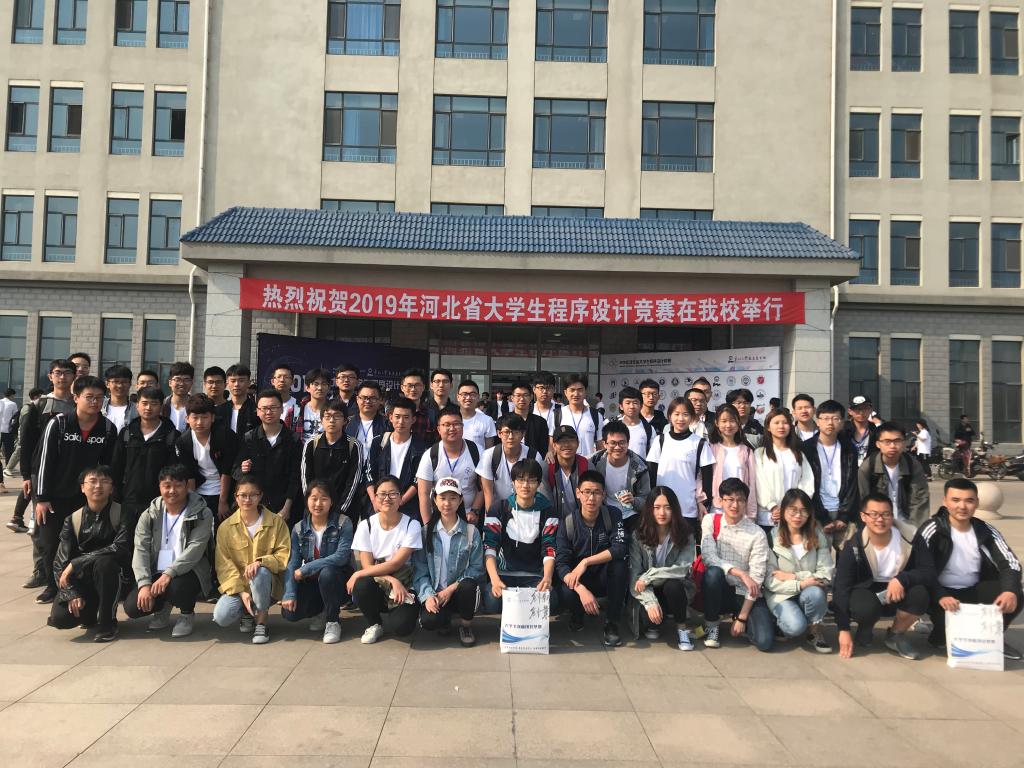 参赛人员合影